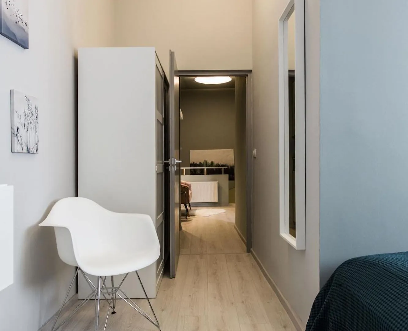 Elegant Duplex Near City Greenery Budapest Apartment