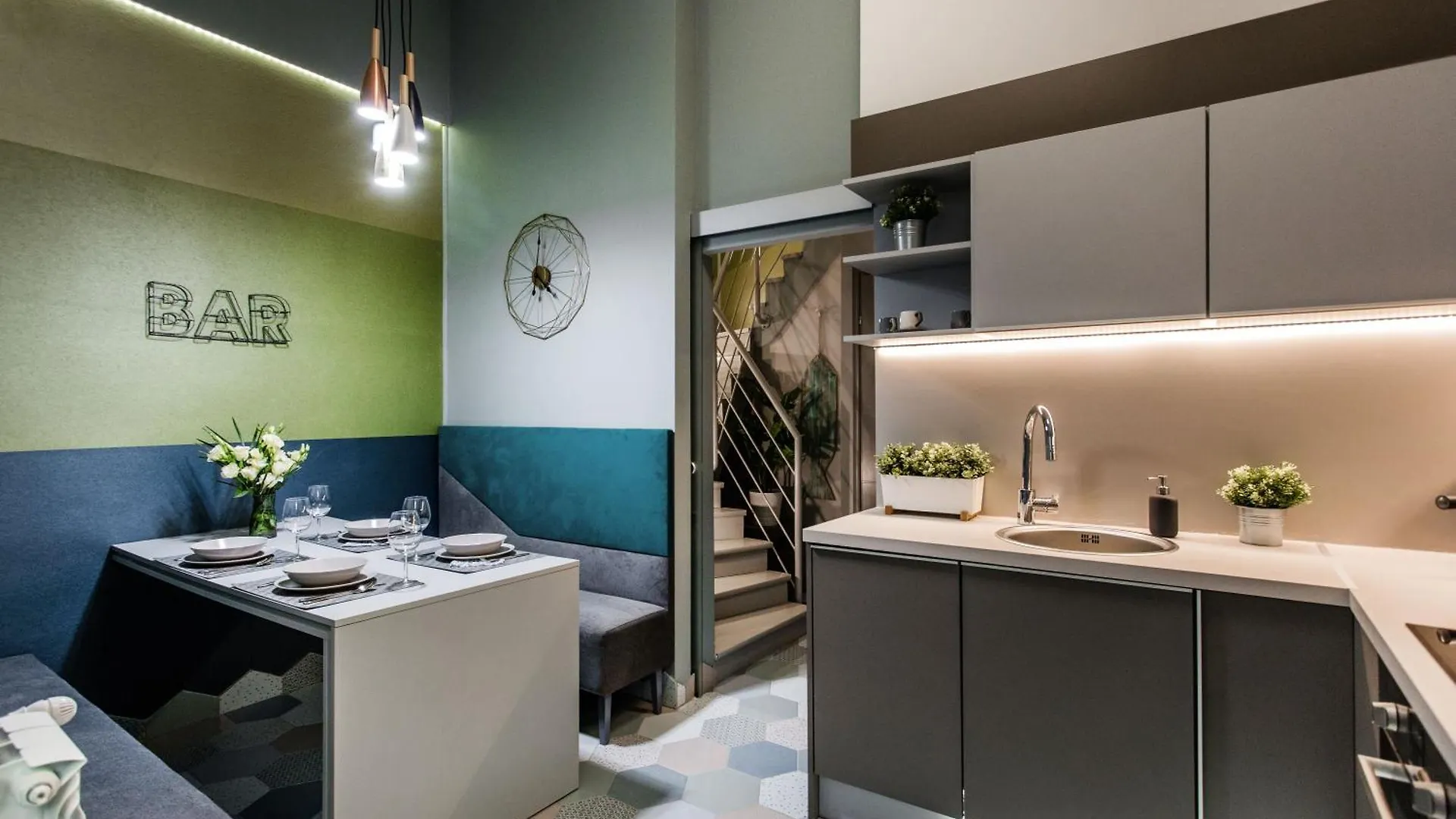 Elegant Duplex Near City Greenery Будапешт 0*,